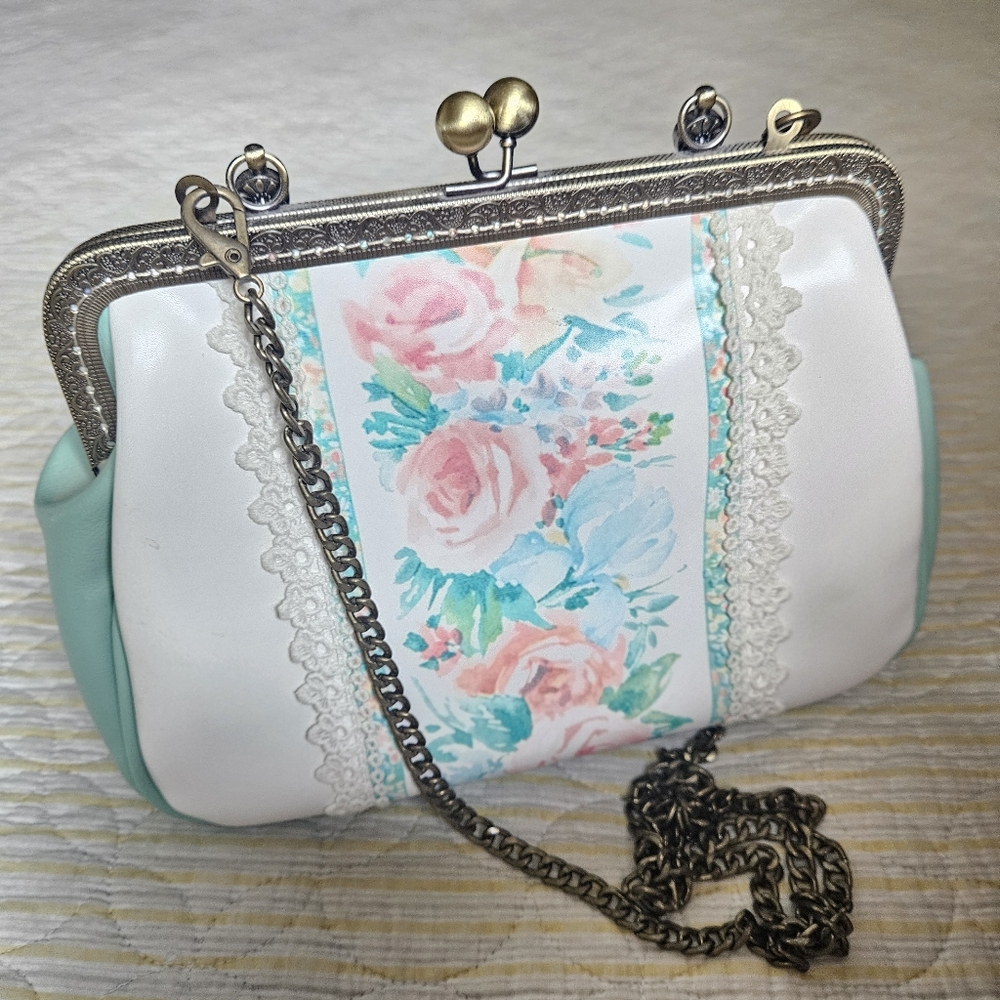 Vintage Pastel Floral Purse